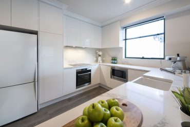 Small Modern Kitchen South Yarra Feature